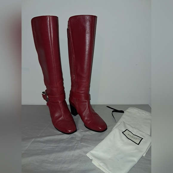Womens Red Gucci knee high boots w/ original bag, Size 37 - Picture 1 of 16